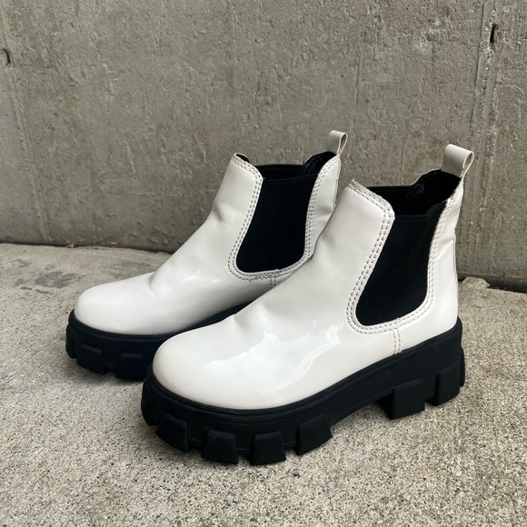 CIRCUS by Sam Edleman NY Women's White Darielle Boots - Picture 9 of 15